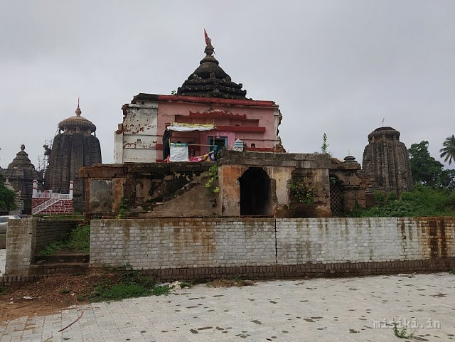 Gopal Tirtha Temple Guide: All You Need to Know