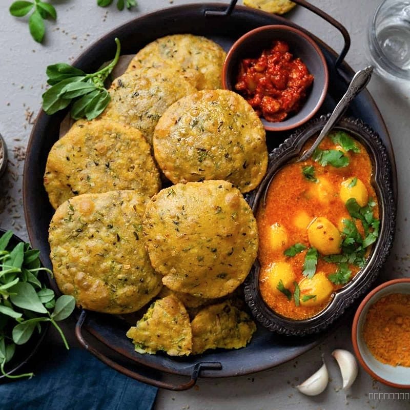 Methi puri(4) with aaloo sabzi