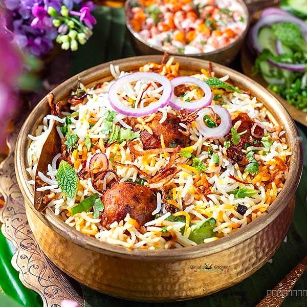 CHICKEN DUM BIRYANI 