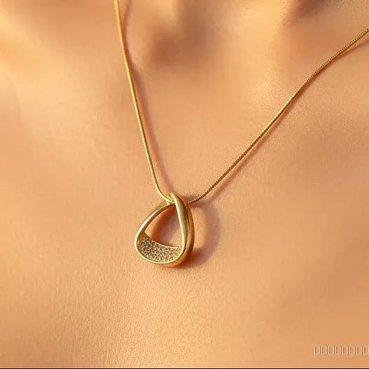 AD studded gold pendant necklace