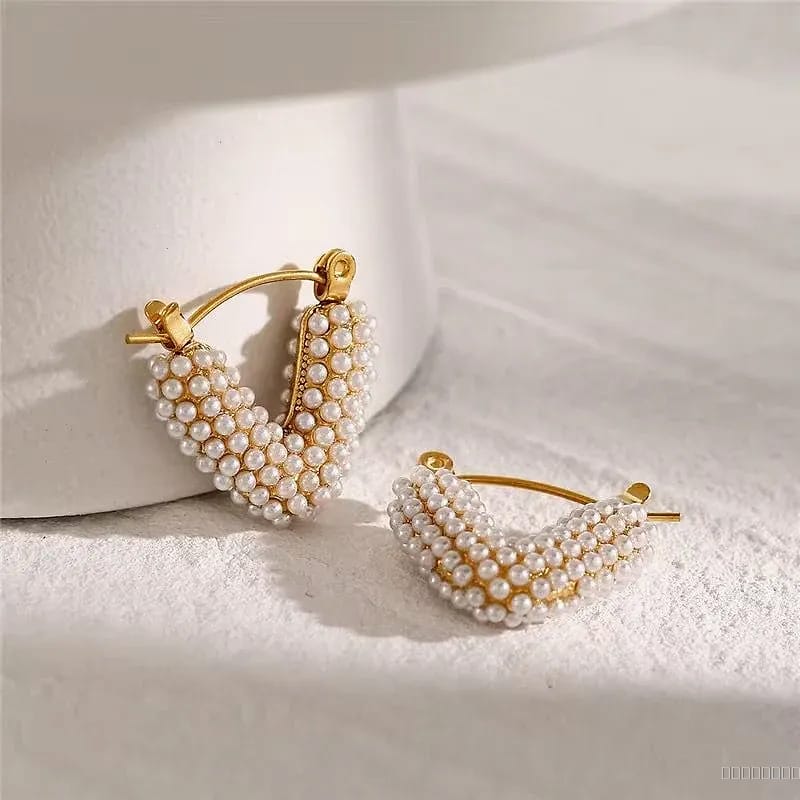pearl heart hoop earing
