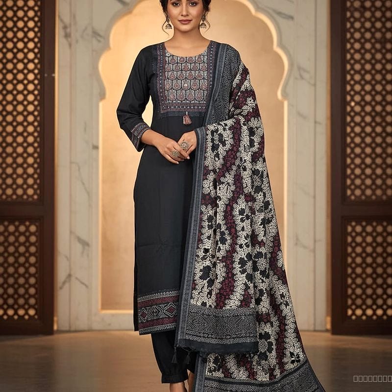 Black yoke embroidered kurta set