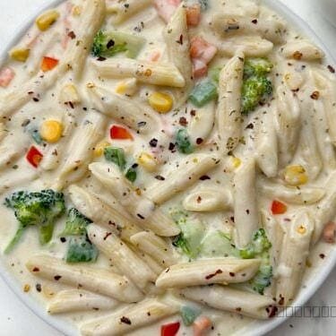 WHITE SAUCE PENNE PASTA 