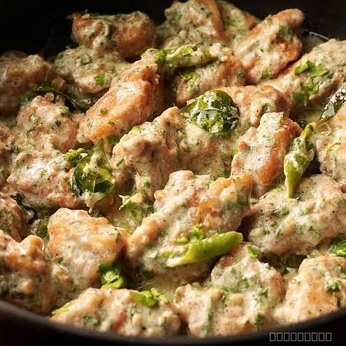 CREAMY CORIANDER CHICKEN with 4 PHULKA ROTI
