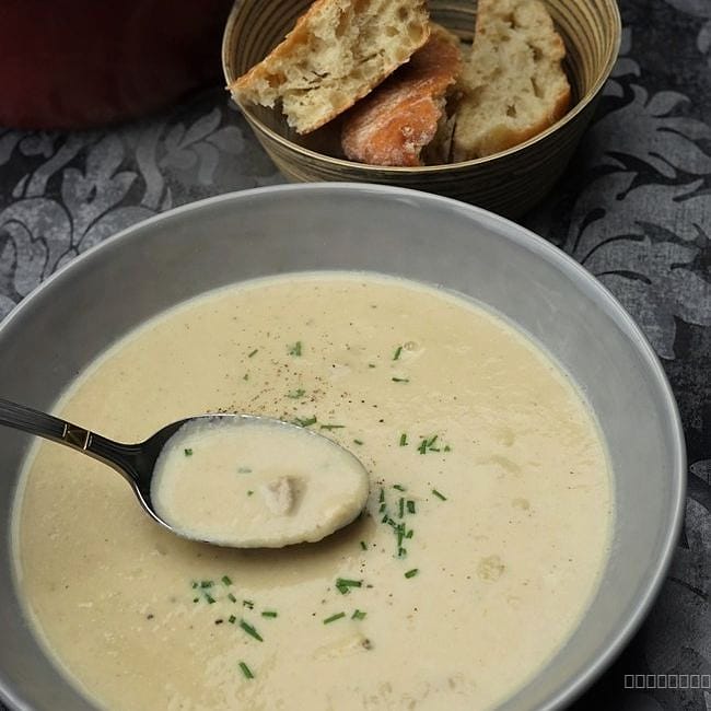 CREAM OF CHICKEN SOUP 