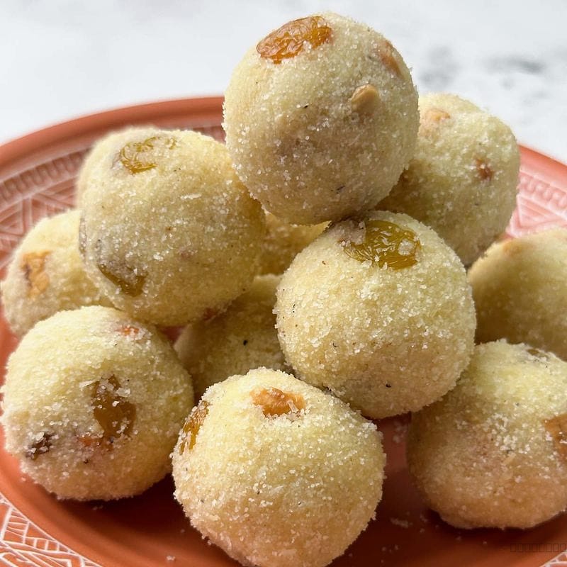 SUJI LADOO(10 pcs)