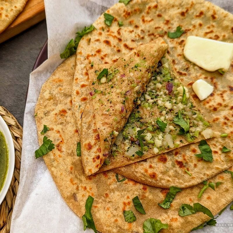 Paneer thecha paratha 