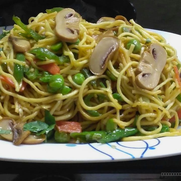 Mix veg chowmin (minimum 2 plates orders)