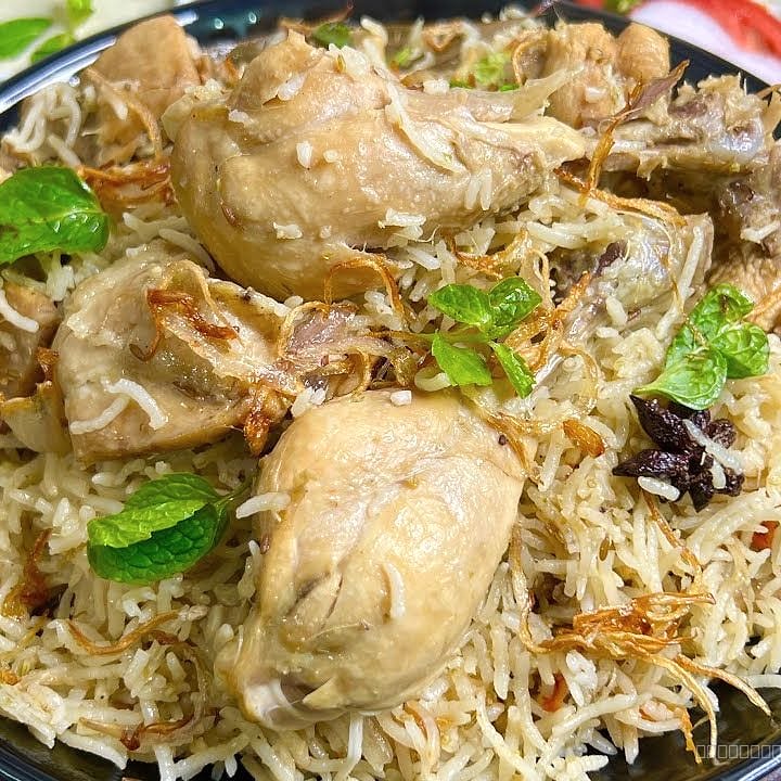 Chicken yakhni pulao 