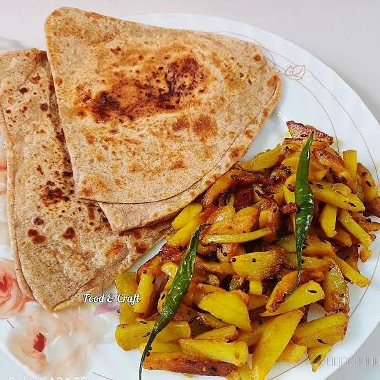 Paratha with aloo bhujia 