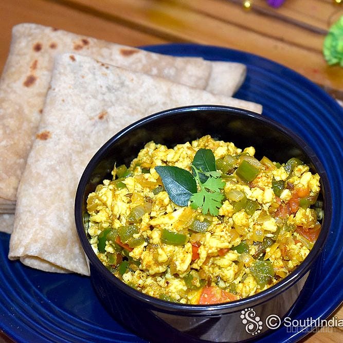 Paneer bhurji with roti 